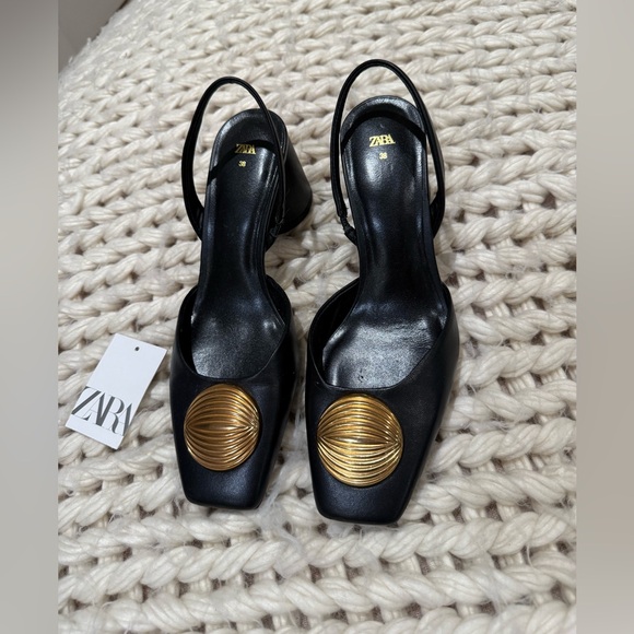 NEW ZARA limited edition Black and Gold Women's Loafers-Sandals size 38/7,5 us - Picture 4 of 17
